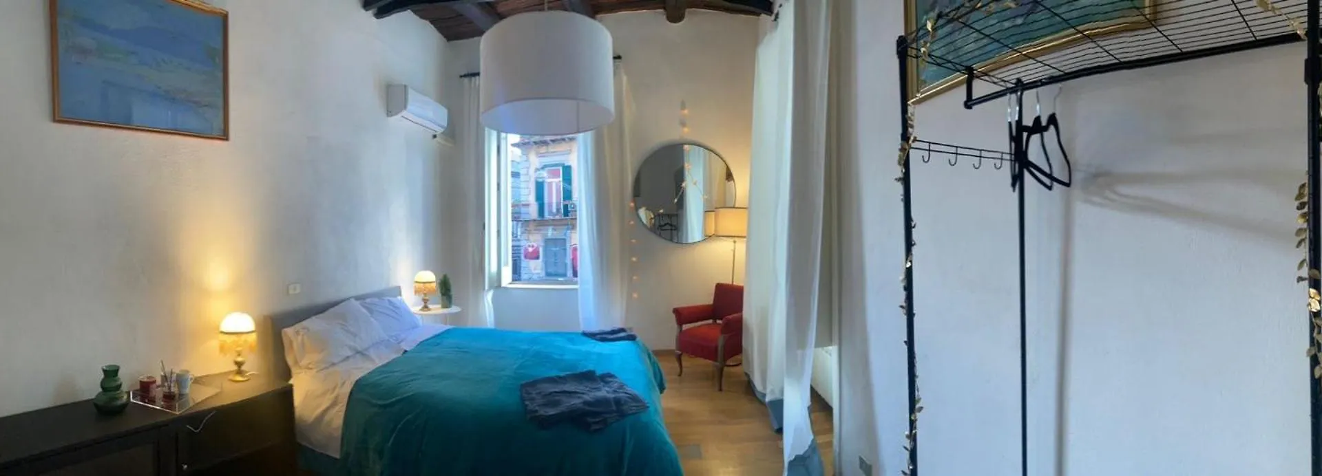 Evaref House Naples 0*,