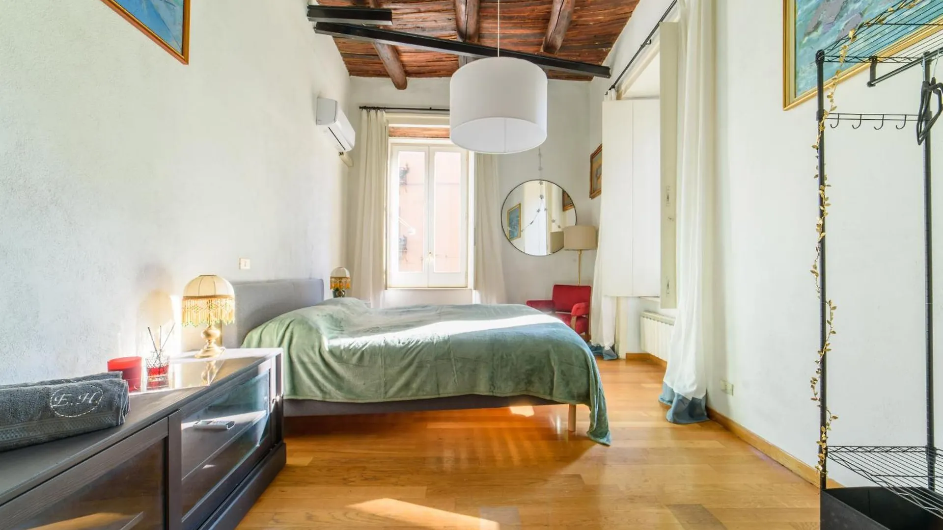 Evaref House Naples