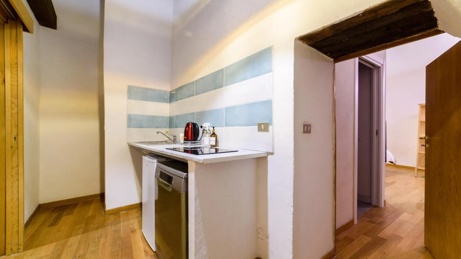 Evaref House Naples Guest house
